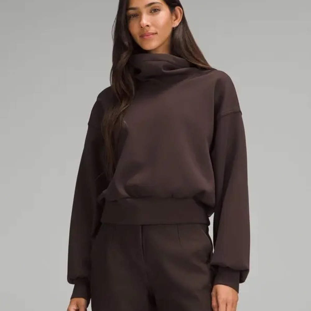 lululemon Full Flourish Pullover